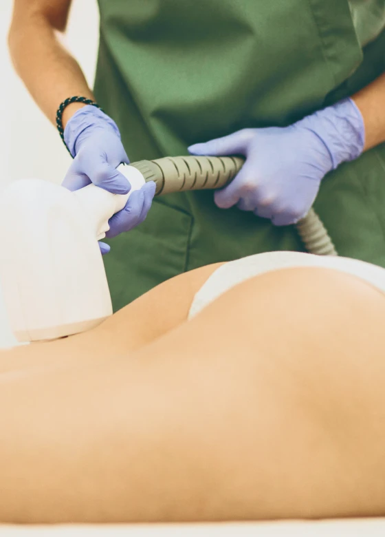 Harmonização Glútea - Clínica Carol Lima